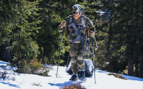 Pro pohyb ve sněhu používali sněžnice. 