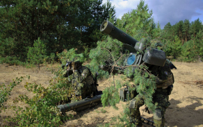 Strakoničtí vojáci s protiletadlovými komplety RBS-70 chránili vzdušný prostor v Pobaltí.