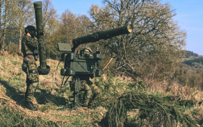 Po fiktivním sestřelení vrtulníku dochází k přebití protiletadlového kompletu RBS-70.