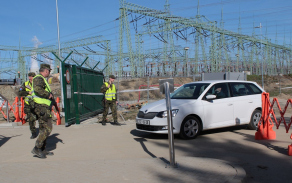 Aktivní zálohy procvičovaly také ochranu elektrické stanice Kočín, kterou provozuje firma ČEPS.