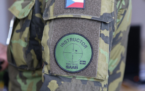 Absolventi kurzu se mohou pyšnit nášivkou instruktora RBS-70NG.