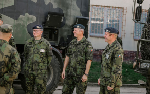 Nevšední akci na podporu náboru navštívil i ředitel Agentury personalistiky AČR brigádní generál Vladimír Studený. 