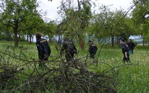 Při pátrání po pohřešovaných osobách pomáhají policistům i dobrovolníci z řad civilní veřejnosti.