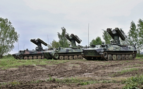 Tento týden cvičily ve strakonické posádce obsluhy protiletadlových raketových kompletů S-10M2D.