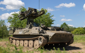 Protiletadlový raketový komplet S-10M2D.