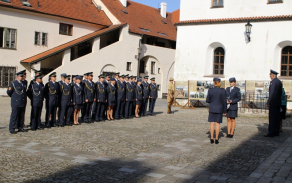 Vernisáže výstavy se zúčastnili vojáci ze strakonického útvaru. 
