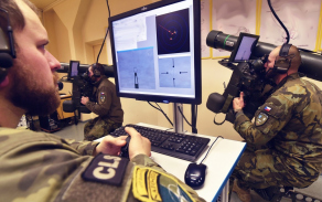Velitelé a operátoři můžou odstranit případné nedostatky ve výcviku hned na místě