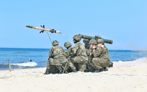 Stříleli i z protiletadlového raketového kompletu RBS-70.