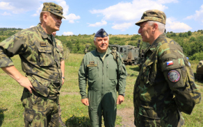S průběhem taktického cvičení Tobruq Legacy 2017 se seznámil náčelník Generálního štábu AČR armádní generál Josef Bečvář a velitel Vzdušných sil AČR generálmajor Jaromír Šebesta. 