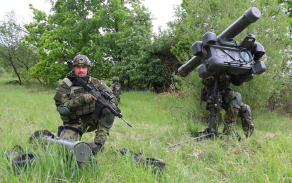 Ničení nepřátelských vzdušných cílů trénovali i vojáci s protiletadlovým raketovým kompletem RBS-70.