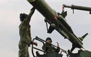Vojáci používají při výcviku rakety 3M9 UD.