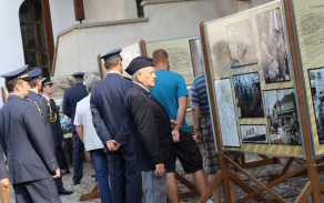 Mezi účastníky vernisáže nechyběl ani předseda strakonické jednoty Československé obce legionářské Zdeněk Hruška. 