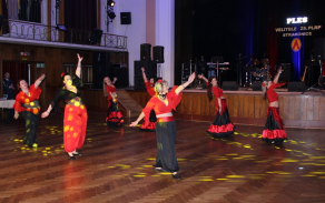 Španělské Bajlando v podání taneční skupiny Orient Dance Strakonice.